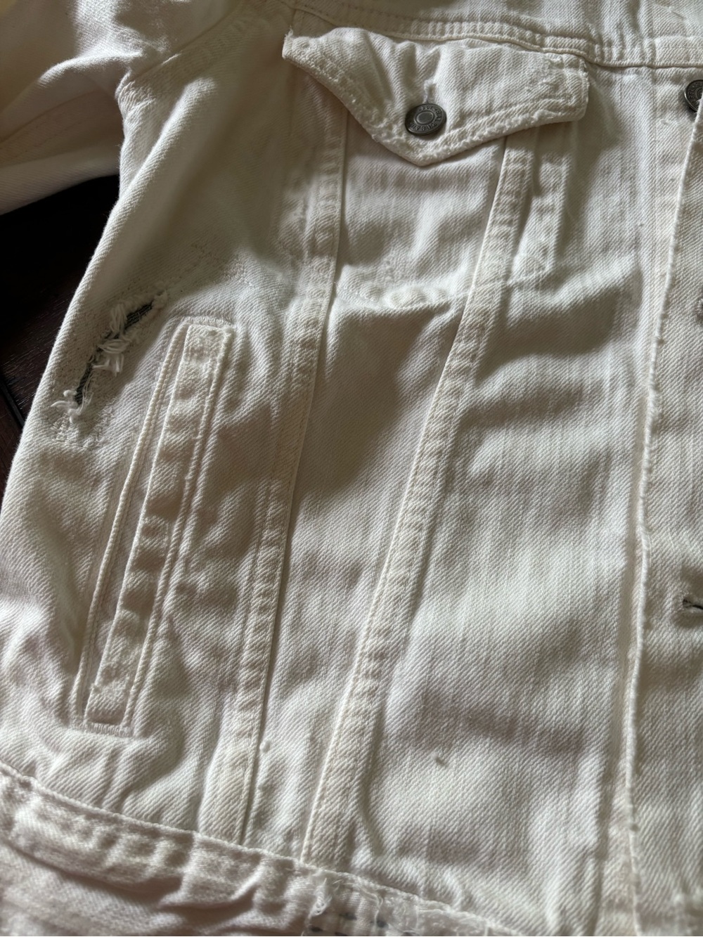 Authentic Lauren White Distressed Denim Jacket - Picture 3 of 7